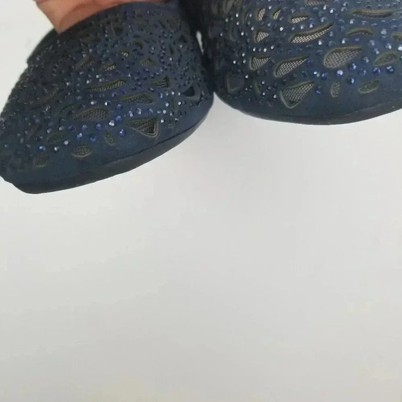 Women's Suede Laser-cut Navy Blue Flats Rhinestones Ballet Flat Shoes Sz 8M - Picture 4 of 8